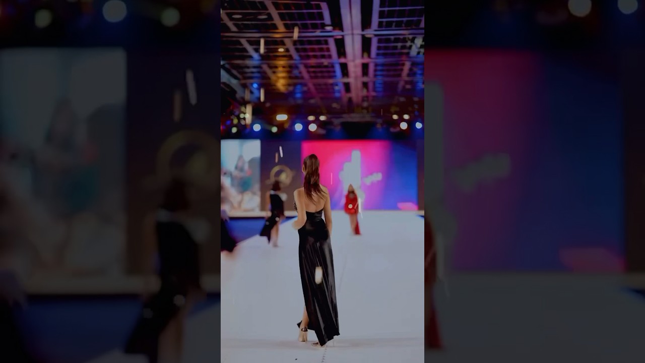 Dubai fashion show 🇰🇼 Model of the katrini Model agency - Ani Stepanishvili