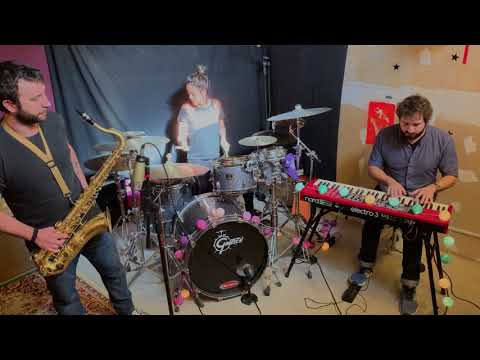 Kandaiki - Mammal Hands (Drum & Piano & Tenor Cover)