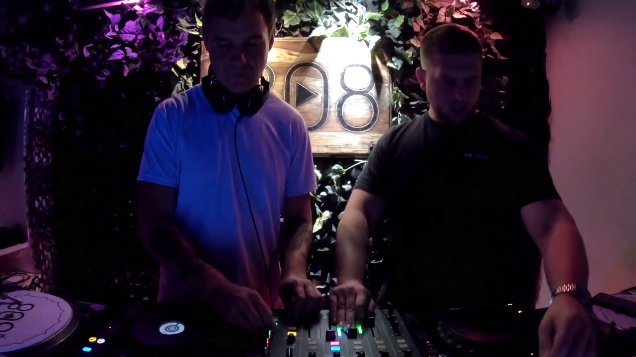 Will Pearson B2B N\A @Studio 808