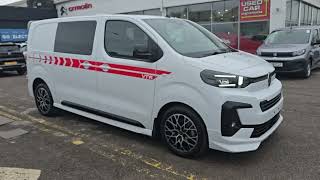 Dispatch VTR Crew Auto - White