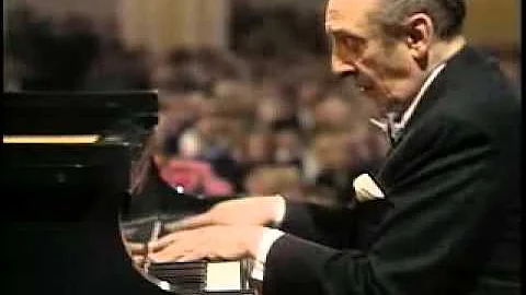 Horowitz - Liszt Deuxieme Annee V; Sonetto 104 del...