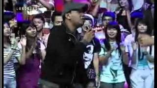 Cinta Farhat briptu Norman Diacara Dahsyat Di Salah Satu Stasiun Tv