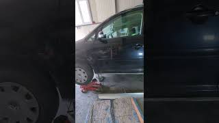 Volkswagen Touran rust repair - part 3