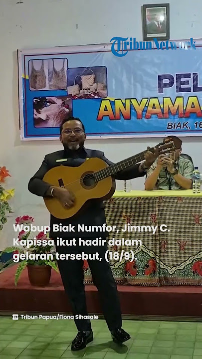 Momen Kebersamaan Wabup Biak Numfor Jimmy C Kapissa Bernyanyi Bersama Pelaku Seni Budaya Biak Numfor