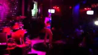 Utopia pole dance