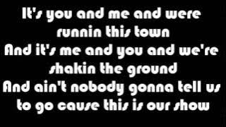 Hot Chelle Rae - Tonight Tonight (Lyrics)