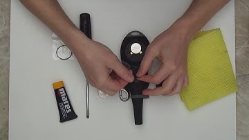 How to change a battery in a Mares Puck dive computer