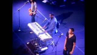 Brian McKnight - 6, 8, 12 & The Rest of My Life (Live, ft. his sons)