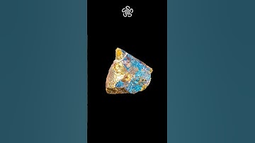 Loop #3 I release the past, welcome the now—life flows through open hands. #art #Motion #aftereffect