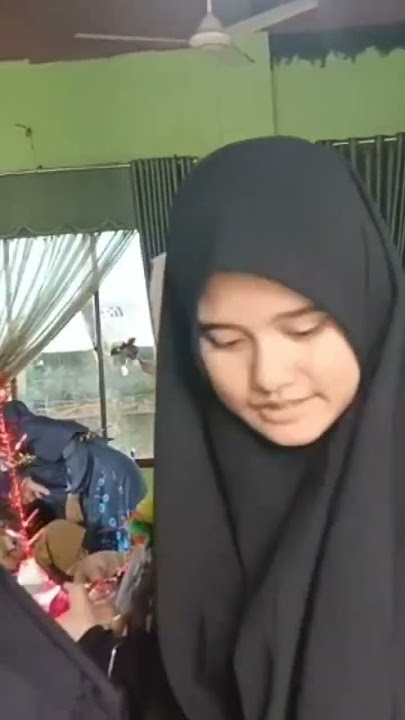 TUNDUKKAN PANDANGANMU