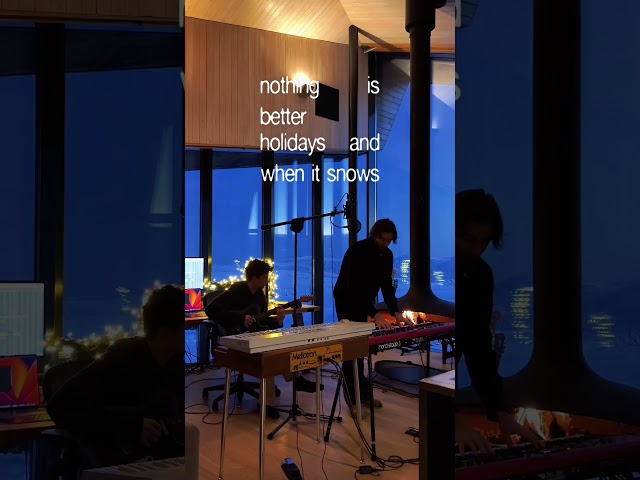 Christmas is closing in..