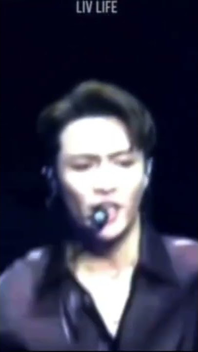 LAY ZHANG IS LIKE NO ONE ELSE 😈 [fmv] #shorts #layzhang #sexy #cpop