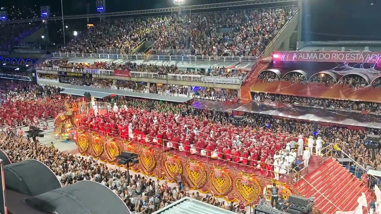 Viradouro, 2026. Apresentação na primeira cabine de jurados. 