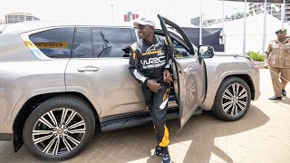 PRESIDENT RUTO DRIVING BRAND NEW LEXUS TO SAFARI RALLY KICC FROM STATE HOUSE