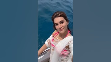 Thumbnail of Param Sundari Kriti Sanon VIBING to Janhvi Kapoor's Pardesiya song from Param Sundari ✨ #shorts