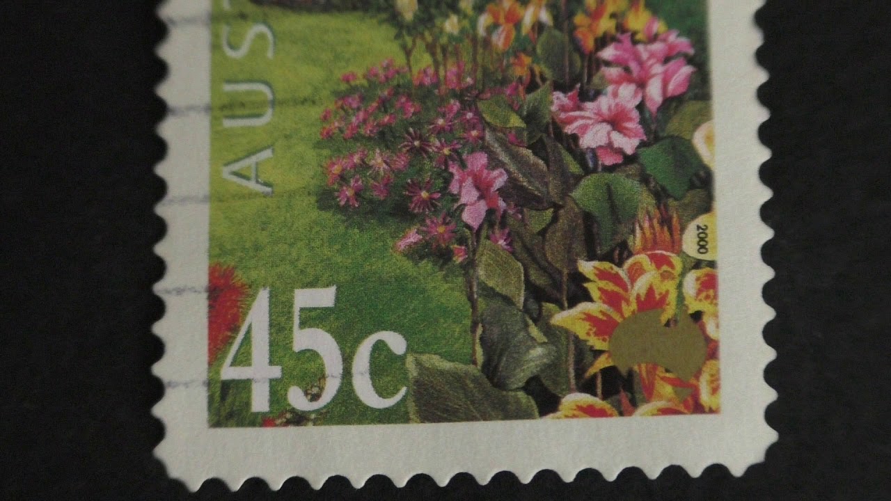 Postage stamp. Australia. Flowers. Different flowers Australia. 2000