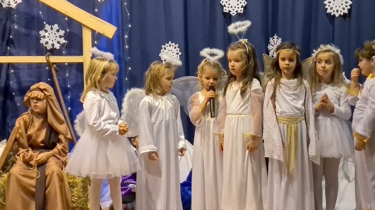 Jasełka 2023r w Przedszkolu Samorządowym w Poniecu- grupa SMERFY