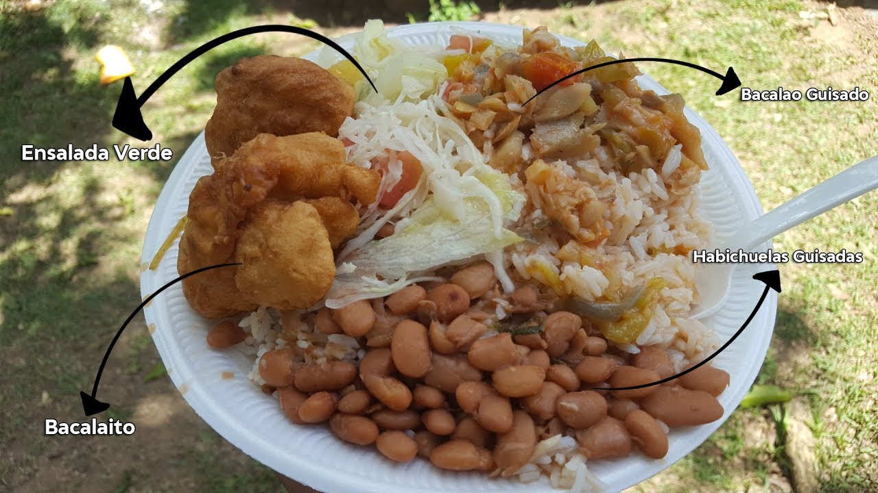 Comida Hecha en Leña / Arroz Blanco, Habichuelas Guisadas, Bacalao Guisado y Bacalaito