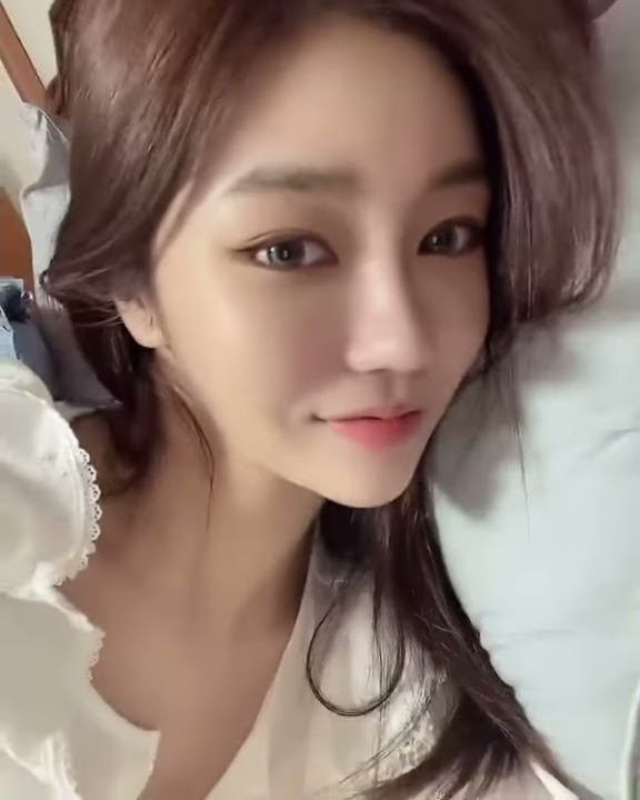 cewek Korea cantik Story wa