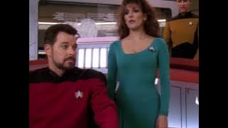 Riker is receiving 285,000 Hails Star Trek TNG (HD)