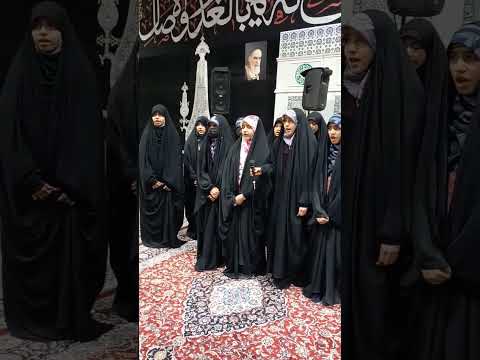 گروه سرود دختر دهه نودی