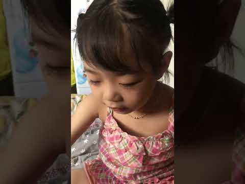 Video San thò lò mũi xanh vẫn vào bếp nấu ăn cho mẹ - youtube