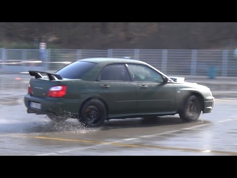 subaru-girl-goes-crazy-in-her-impreza-wrx-sti---perfect-donuts!