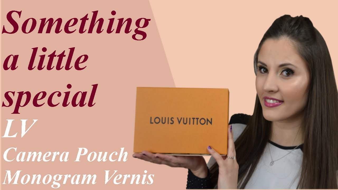 Louis Vuitton Camera Pouch Monogram Vernis-Review&what fits inside 