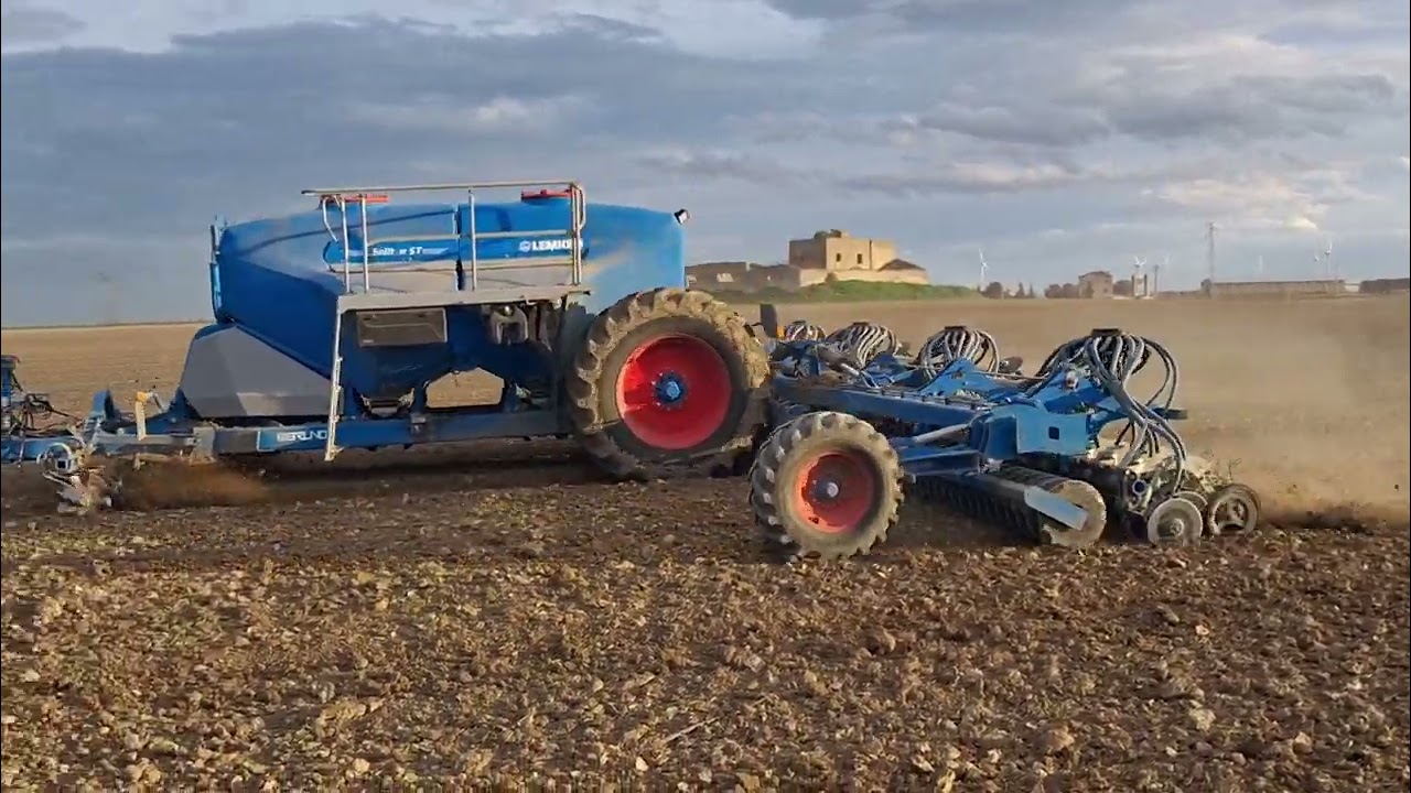 John Deere 6R250 e seminatrice Lemken Solitair ST 12mt