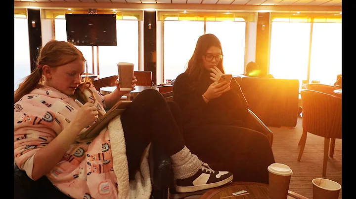 LEAVING FRANCE FOR A LAST CHRISTMAS SURPRISE! VLOG...