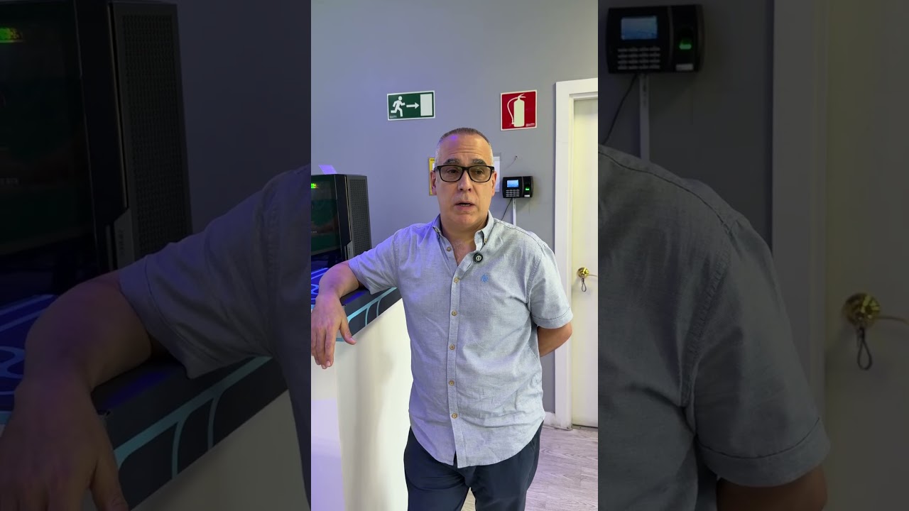 Siempre responden” 💬 | Opinión real de un cliente de InfoComputer