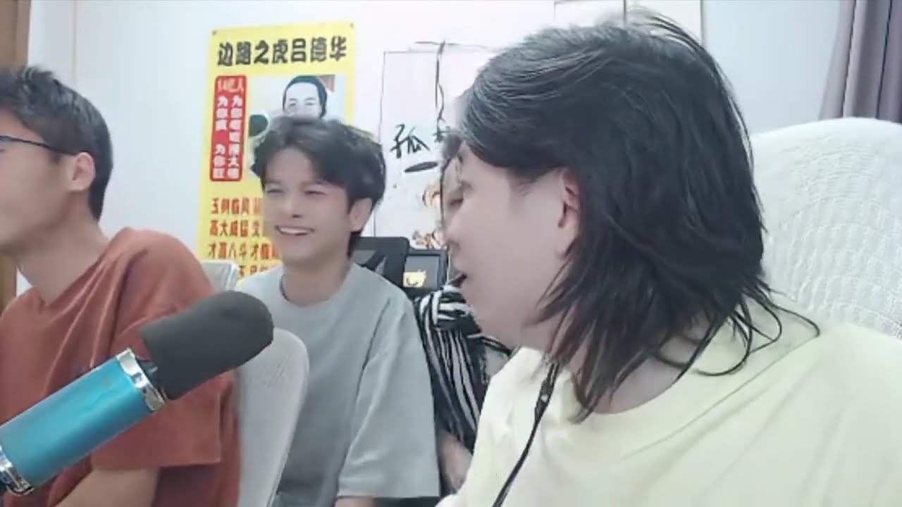 龟田觉醒舔狗属性，骗德华钱去做榜一大哥 #吕德华 #龟田 #王者荣耀 #游戏解说 #游戏 #gamemoba #honorofkingsworld #honorer