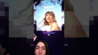 AI seems to not know how fingers work #girl #taylorswift #shorts