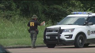 UPDATE: Officials searching for fugitive in Bledsoe County