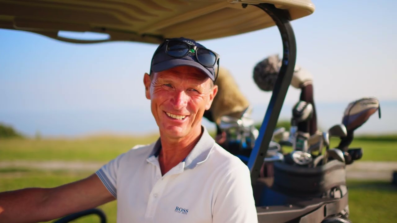 Freshwater Bay Golf Club - See the Sea from Every Tee!