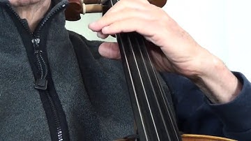D major arpeggio, 3 octaves, cello