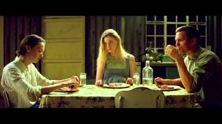 Young Ones - 2014 - Nicholas Hoult, Kodi Smit-McPhee, Elle Fanning - Dinner Scene