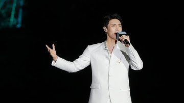 Lay Zhang singing "Loyalty to the country" tonight at Fujian promotional event