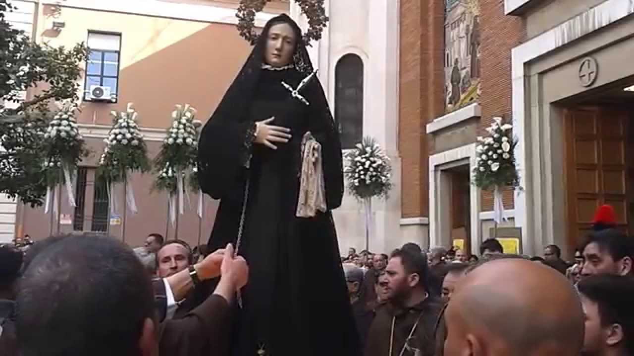 Processione Addolorata Bari 2014 Uscita