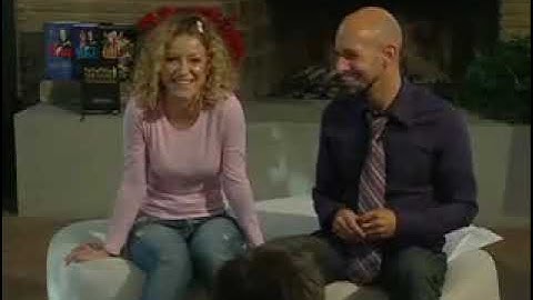 The Cube - A Psychology Game - performed by Neil Strauss