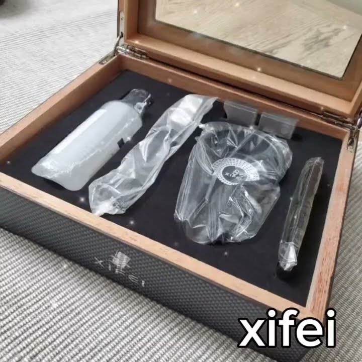 XIFEI Triple Jet Flame Torch Lighter with Deep V cut Cigar Cutter 