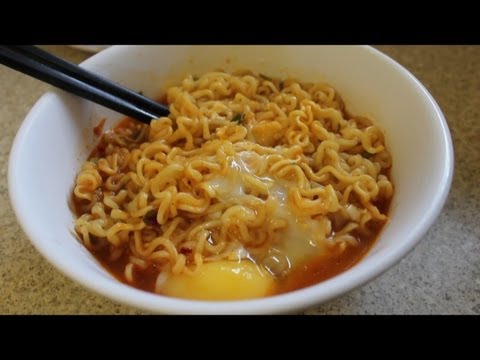 how to cook ramyun noodle - YouTube