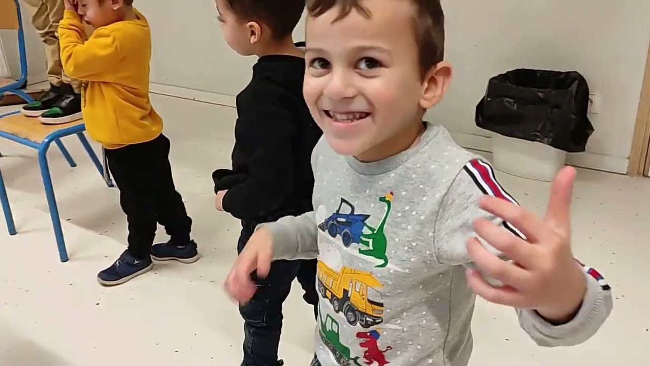 Muzische workshop 'Kleuters op de planken' voor instap, 1ste en 2de kleuterklasje Ket & Co Molenbeek