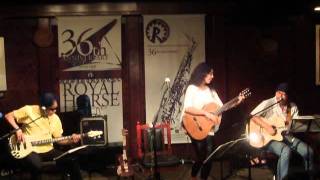 Haruko Kuwana(Vo,G), Sho Amano(G), Fujimaru Yoshino(G).wmv