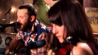 Vignette de la vidéo "The Strumbellas - Sheriff (Live)"