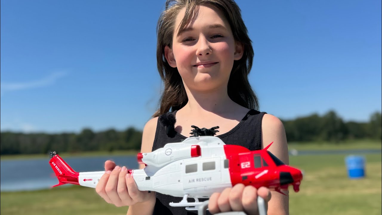 10-yr old Ms Charlotte is flying the GOOSKY E2!!  Lets Goooo!!