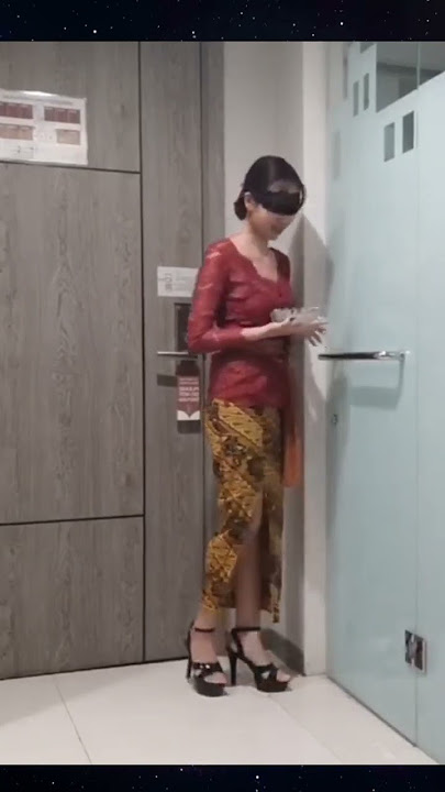 wanita kebaya merah, #shorts #tiktok #kebayamerah #funy #kocak #hiburan #viral #wanita #indonesia