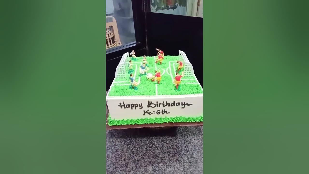 contoh sederhana, kue ulang tahun tema sepak bola