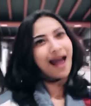 Viral !!! Aksi Vanessa Angel no sensor