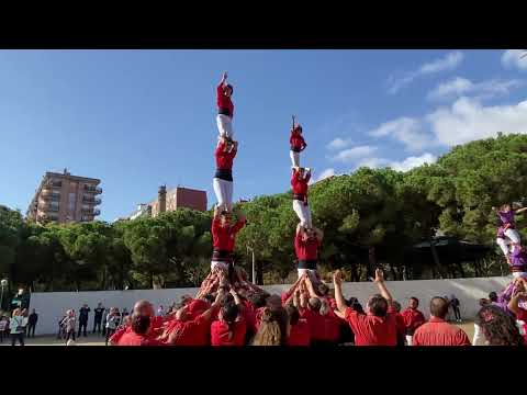 Castellers de Barcelona: 2 pilars de 4 - La Verneda (12/11/2022)